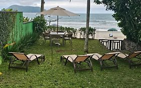 Casa pé na areia na Praia de Juquehy